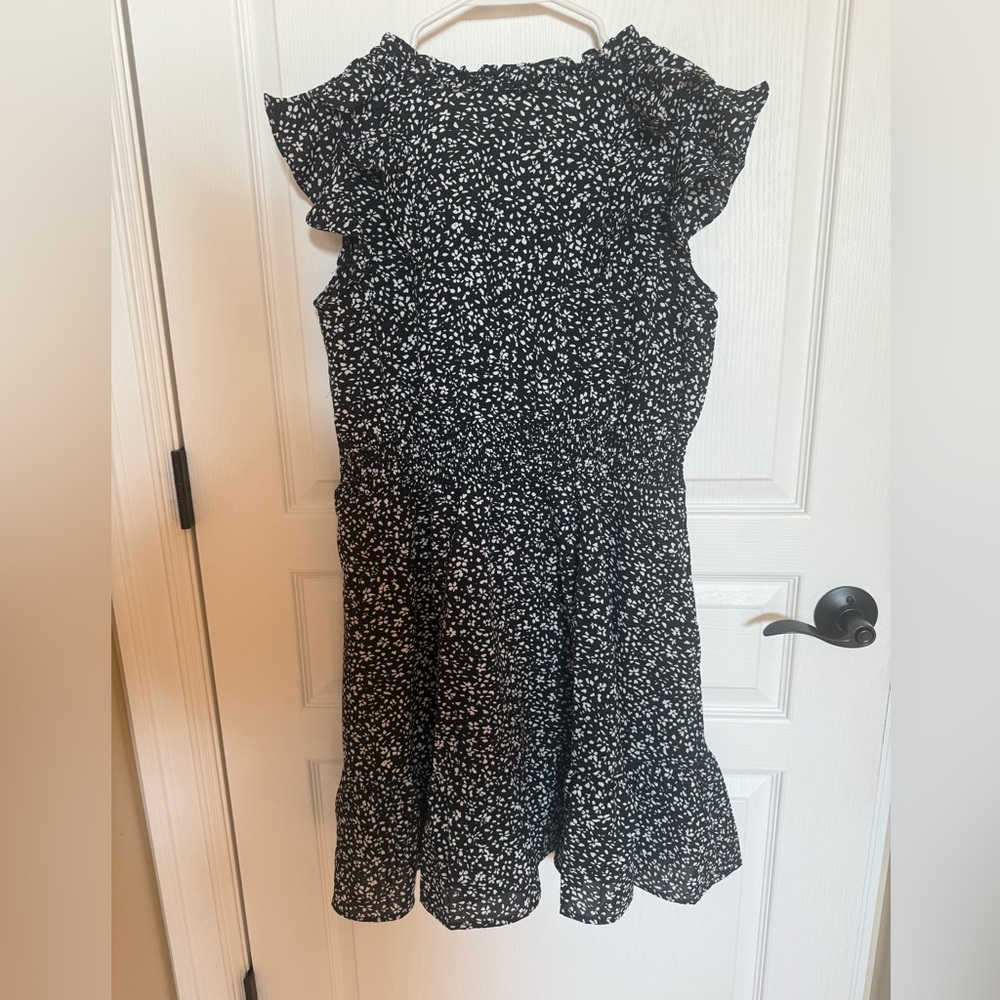 Never worn Black Ruffle Sleeve Dress - boutique - Picture 5 of 5